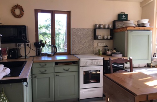 Sainte-Alvere Apartment | Superior apartment with balcony in the countryside
