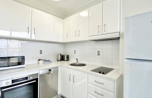 Kirribilli Apartment | Superior 1 Bedroom Apartment With Harbour View Sydney