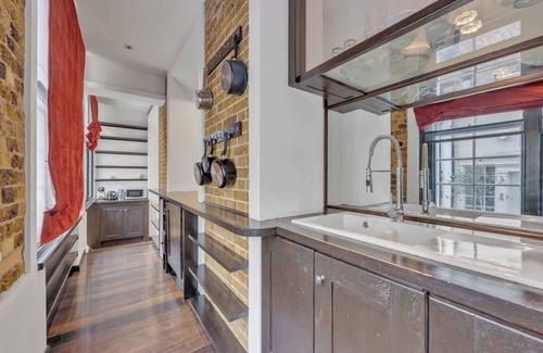 Belgravia Condo | Superior 2 bedroom 2 bathrooms