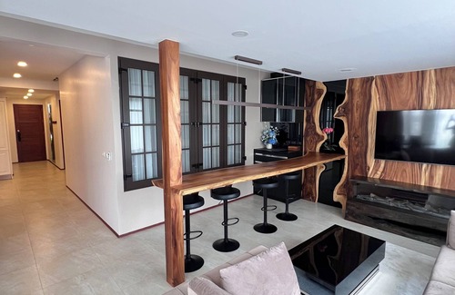 Karon Apartment | Superior 3 Bedroom Apartment 300m to the Sea