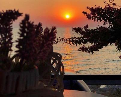 Siviri House | Superior, comfortable seaside home with amazing view