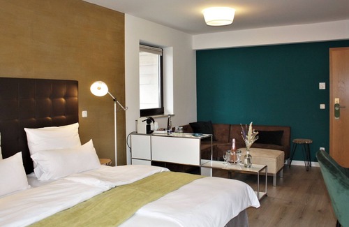 Diessen am Ammersee Hotel | Superior deluxe double room with balcony - Hotel zum See *** garni