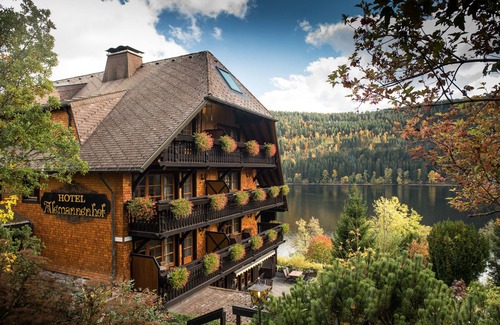 Hinterzarten Apartment | Superior double room with shower/WC
