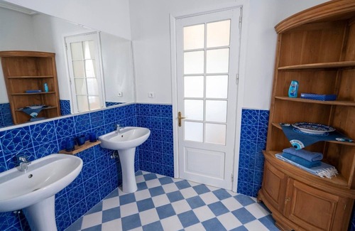 Marmaris Bed & Breakfast | Superior double room, huge pool, family friendly