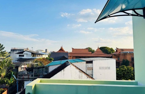 Old City House | Superior Double Stay | Sleek & Cozy
