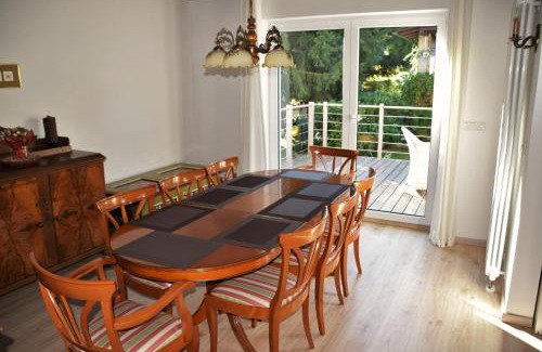 Engelsbach House | Superior - Ferienhaus am Engelsbach mit Garten und Pool