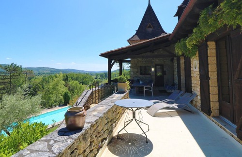 Saint-Cyprien House | SUPERIOR PROPERTY WITH HEATED POOL SET ON A HILLY POSITION