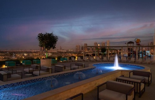 Jumeirah Village Triangle Apartment | Superior Room In Jvt near Triangle supermarket.
