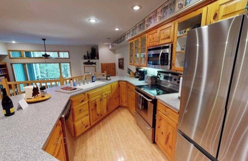 Tofte House | Superior Sanctuary on Lake Superior. Just 6 mi from Lutsen Mountain ski resort!