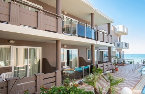 Kato Stalos House | Superior Sea view room in Girogiali hotel