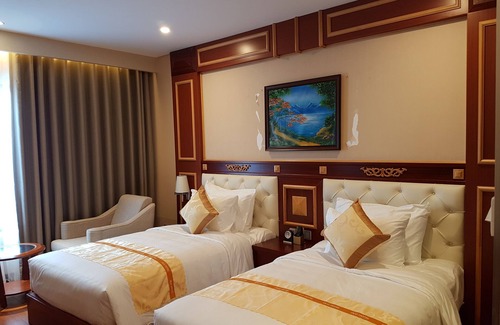 Son Tra Hotel | SUPERIOR TWIN - DLG HOTEL DANANG 5 STAR