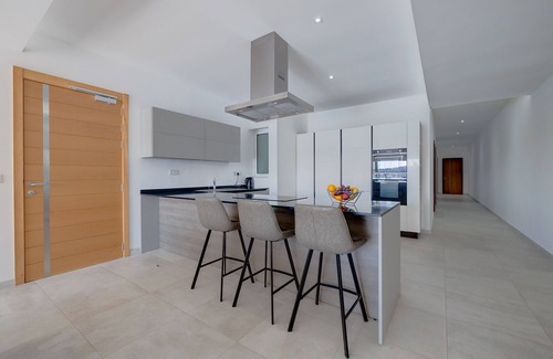 Sliema Apartment | Superlative Apartment With Valletta and Harbour Views
