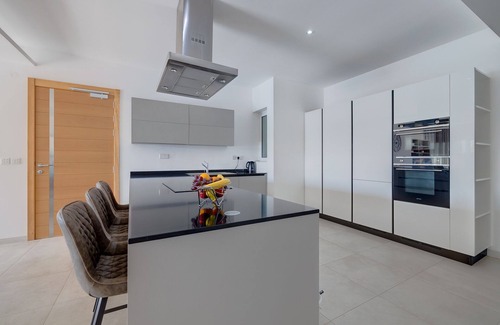 Sliema Apartment | Superlative Apartment With Valletta and Harbour Views
