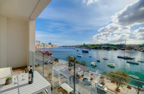 Sliema Apartment | Superlative Apartment With Valletta and Harbour Views