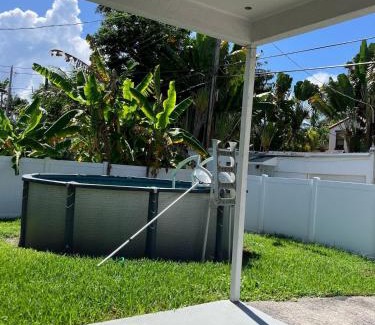 Hollywood Lakes House | SuperVilla - 3BR/2BA - Pool - Walk to beach
