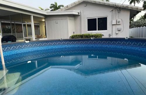 Hollywood Lakes House | SuperVilla - 3BR/2BA - Pool - Walk to beach
