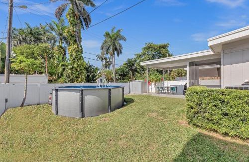Hollywood Lakes House | SuperVilla - 3BR/2BA - Pool - Walk to beach