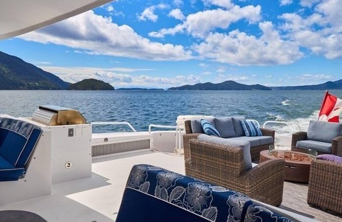 Westshore Boat Rental | Superyacht Bahamas PrivateCruise