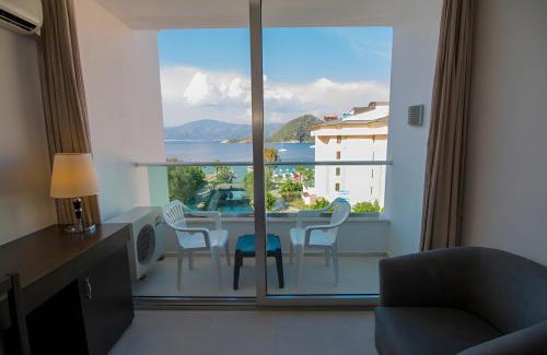 Icmeler City Center Hotel | SUPREME BEACH İÇMELER Adults Only