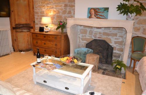 Provinces - Chavril Apartment | Sur la colline
