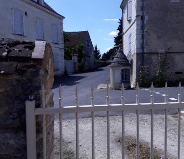 Chemille-sur-Indrois House | Sur les Bords de l'Indrois - Montrésor - Zoo Beauval