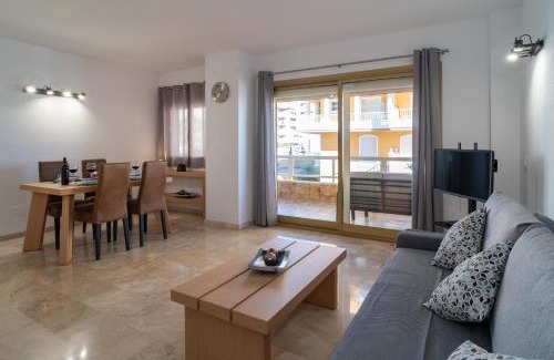 Torreblanca Apartment | Sur Suites Victoria