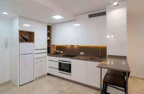 Torreblanca Apartment | Sur Suites Victoria