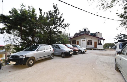 Dharamshala House | Surbhi Guest House