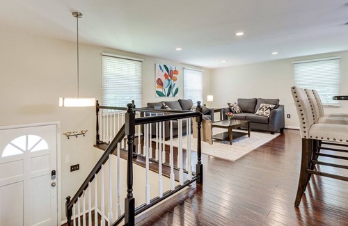 Fairfax House | Surburban gem for your family's DC adventure