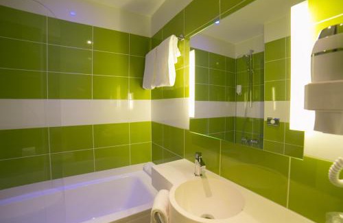 Chambray-les-Tours Hotel | Sure Hotel by Best Western Tours Sud