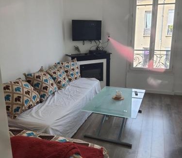 Suresnes Apartment | suresnes centre