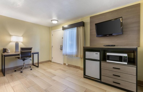 Chambers Hotel | SureStay by Best Western Chambers Petrified Forest