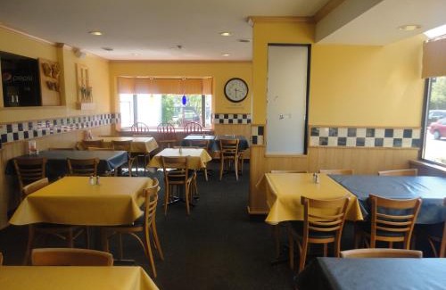 Pemberton Heights Hotel | SureStay Hotel by Best Western North Vancouver Capilano