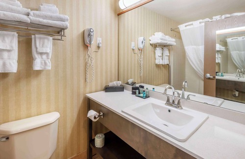 Enterprise Hotel | SureStay Plus by Best Western Enterprise