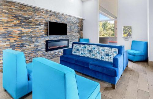Beaumont Hotel | SureStay Plus by Best Western Beaumont
