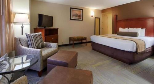 Lawton Hotel | SureStay Plus by Best Western Lawton