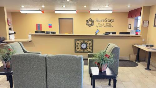 Tyrone Hotel | SureStay Plus Hotel by Best Western Silver City