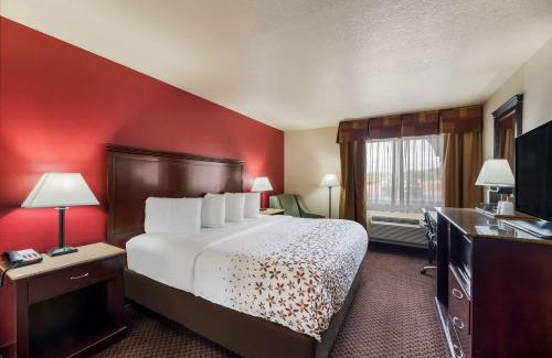 Tyrone Hotel | SureStay Plus Hotel by Best Western Silver City