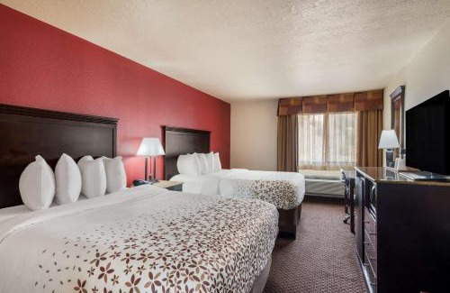 Tyrone Hotel | SureStay Plus Hotel by Best Western Silver City