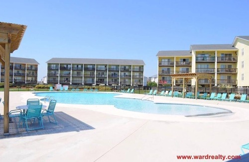 Surf City Condo | Surf 116 - OCEANFRONT CONDO!! Sleeps 4, Community Pool