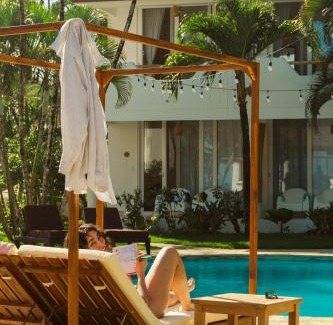 Las Canas House | Surf and Yoga Retreat for Groups Near Cab!