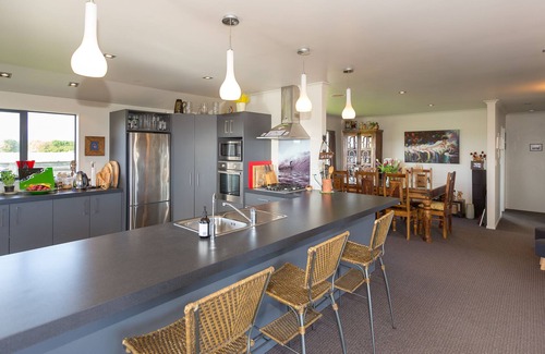 Warea House | SURF BREAK ON STENT: 4 BR, 2 BA House in Warea, Sleeps 7