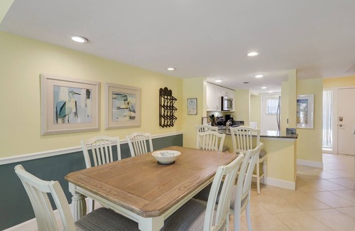 Hilton Head Island Villa | Surf Court 74 - 3 Story Forest Beach Townhouse