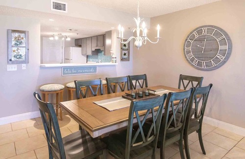 Fort Walton Beach Condo | Surf Dweller #105 | Ground Floor, Gulf Views!
