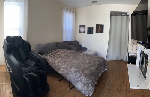 Port Hueneme House | Surf Escape into Hueneme Beach *Entire Home