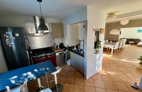 Aiguerelles House | SURF garden/pool villa, near town center, 10 minutes from beaches.