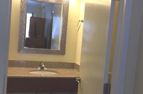 Cow Hollow Hotel | Surf Motel