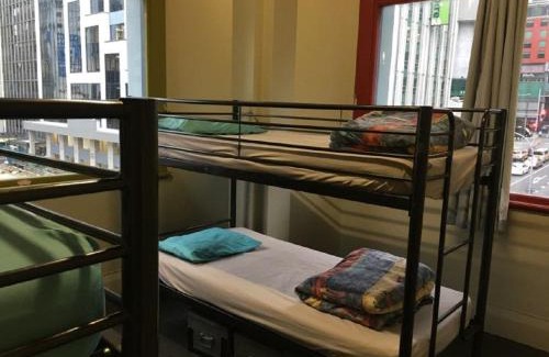 Auckland Central Business District Hostel | Surf 'N' Snow Backpackers