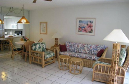 Lauderdale-by-the-Sea Condo | Surf Rider Resort Condo one bedroom. Over 500 reviews!!!