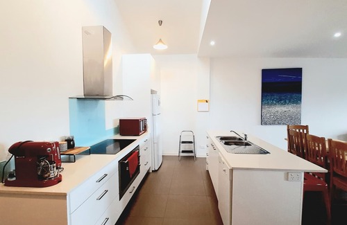Cape Woolamai Apartment | surf, shops and spacious apartment